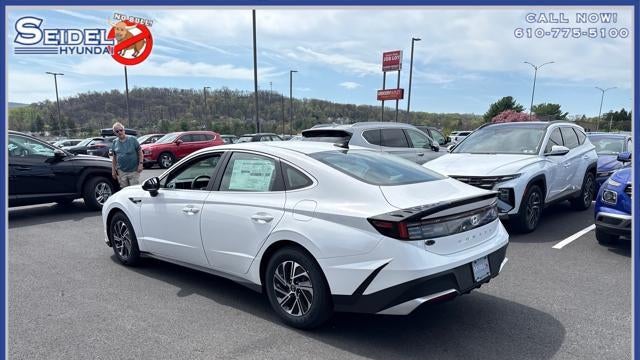 2026 Hyundai SONATA Hybrid Blue