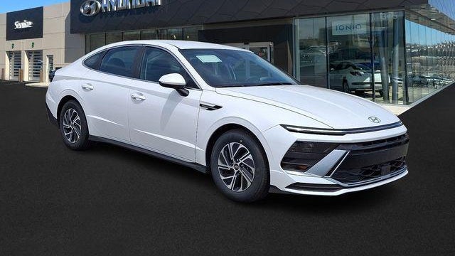 Preowned 2026 Hyundai SONATA Hybrid Blue for Sale