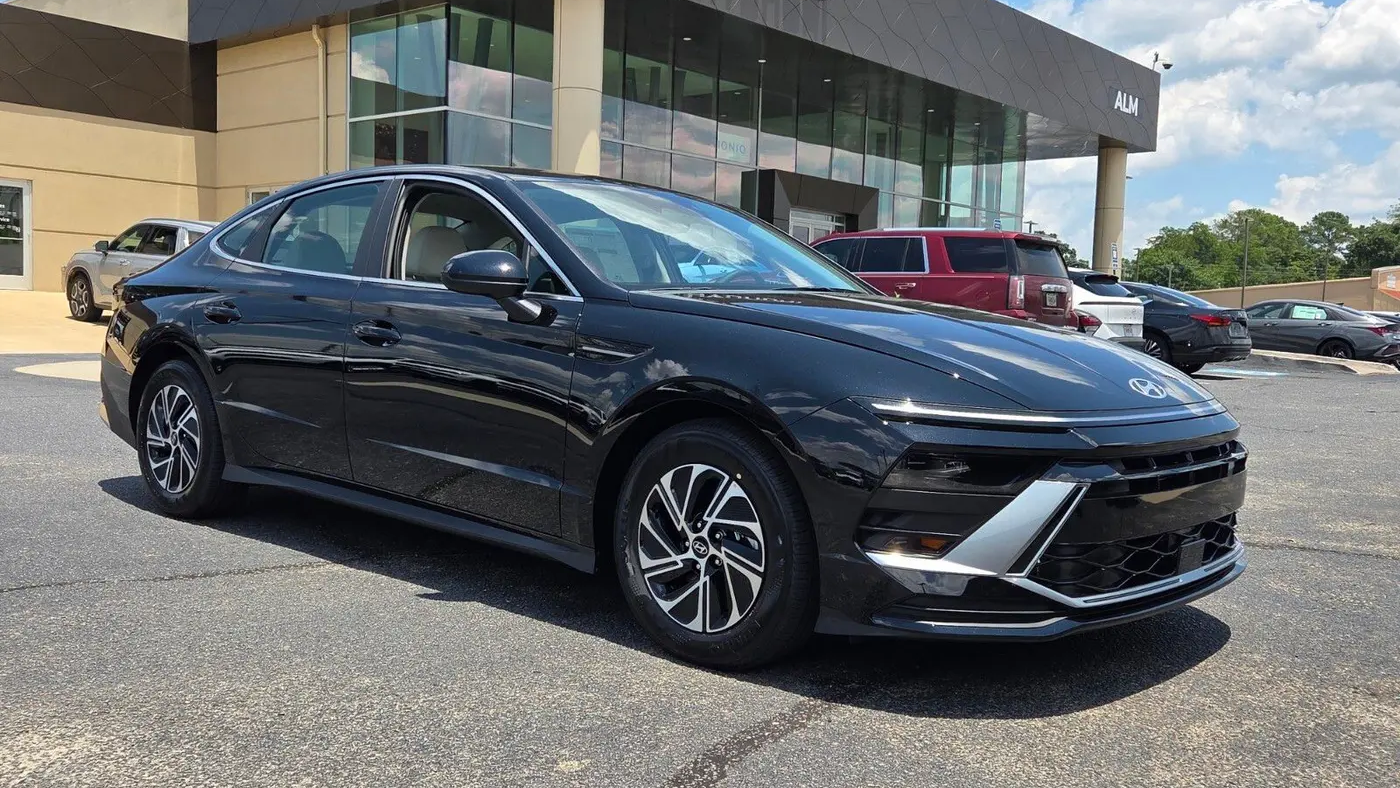 Preowned 2026 Hyundai SONATA Hybrid Blue for Sale