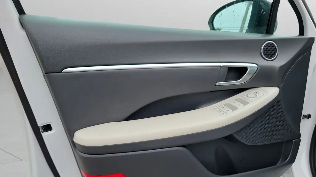 2022 Hyundai SONATA Hybrid Blue