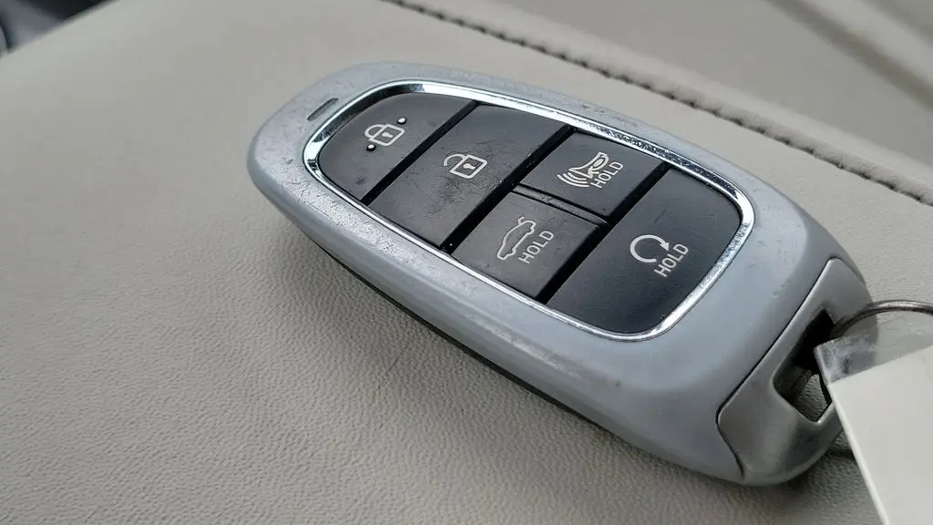 2022 Hyundai SONATA Hybrid Blue