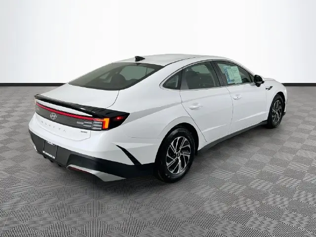 2026 Hyundai Sonata - $25,800
