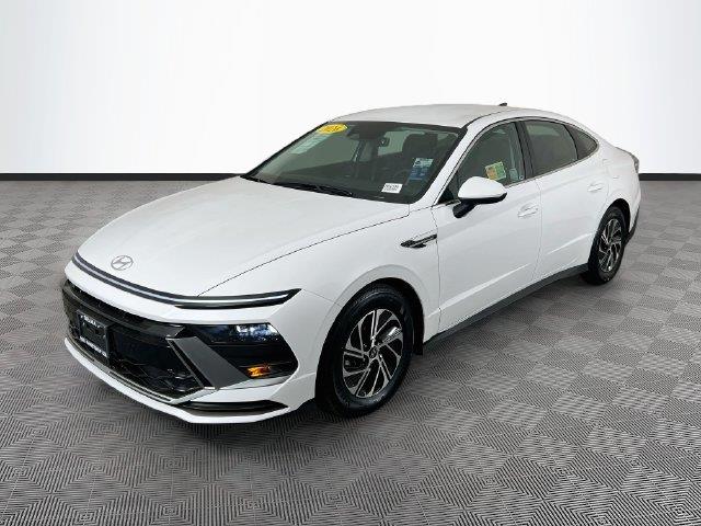 2026 Hyundai Sonata - $25,800