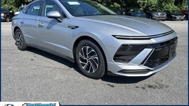 Preowned 2026 Hyundai SONATA Hybrid Blue for Sale