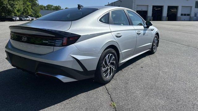 2026 Hyundai SONATA Hybrid Blue
