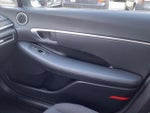 2021 SONATA Hybrid Thumbnail 19