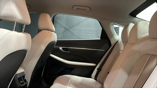 2023 Hyundai SONATA Hybrid Blue