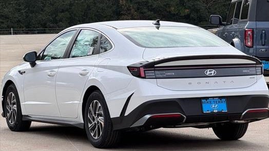 2026 Hyundai SONATA Hybrid Blue