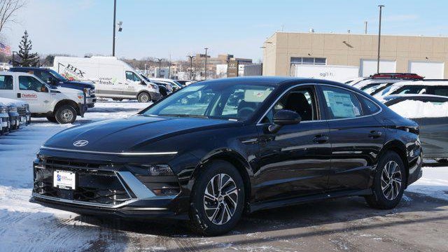 2026 Hyundai SONATA Hybrid Blue