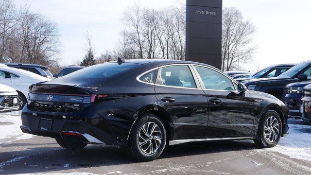 2026 Hyundai SONATA Hybrid Blue