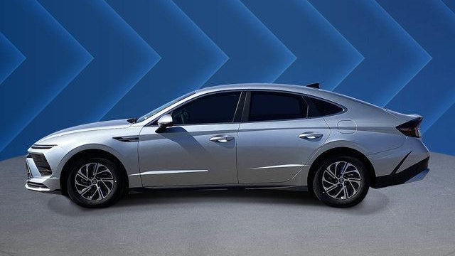 2026 Hyundai SONATA Hybrid Blue