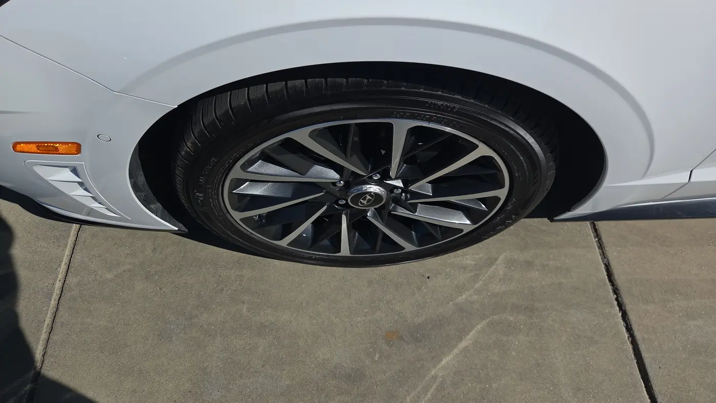 2023 Hyundai SONATA Limited