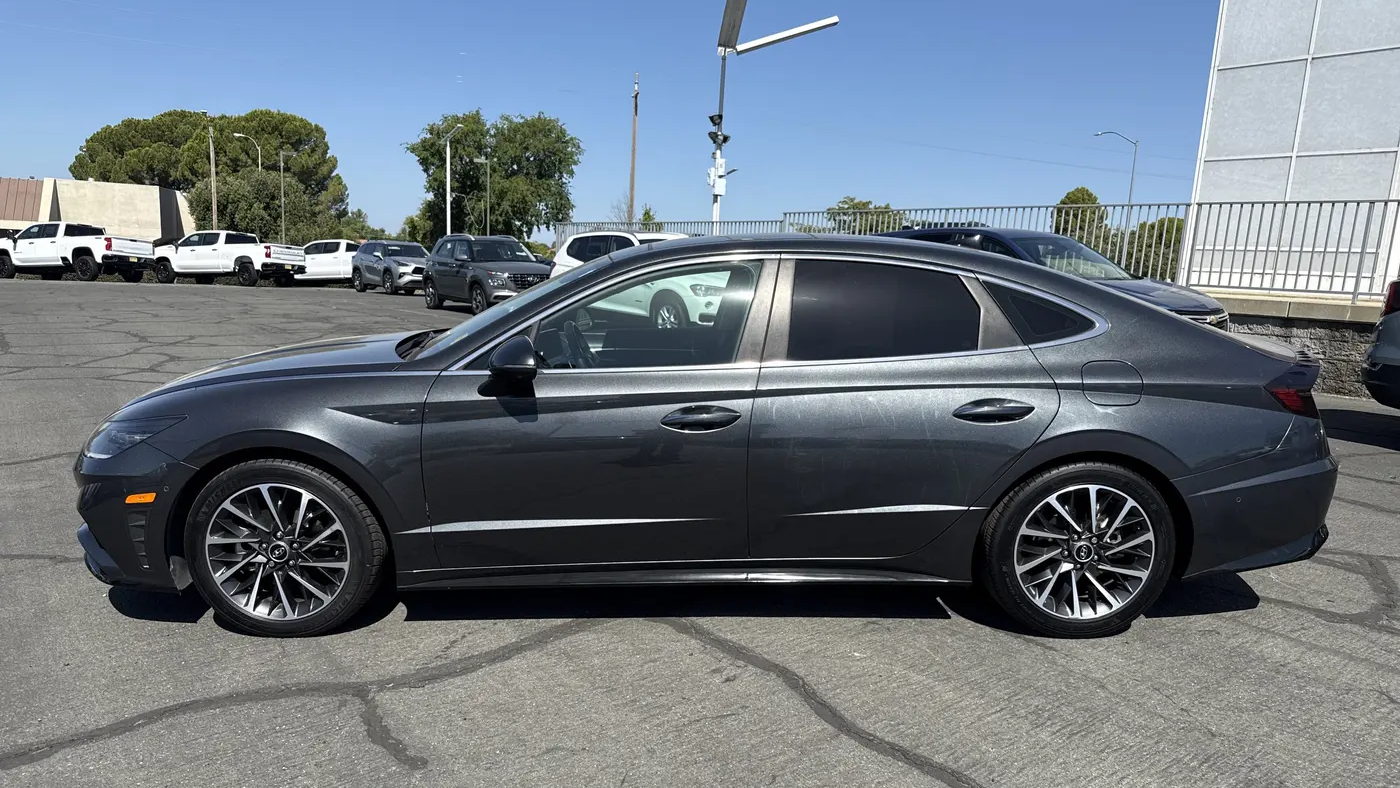 2022 Hyundai SONATA Limited