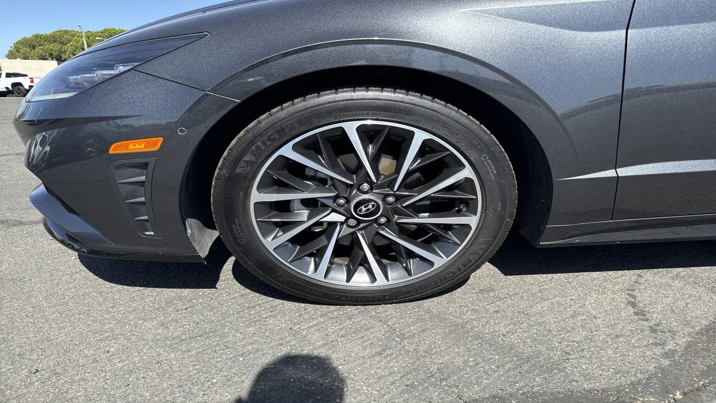 2022 Hyundai SONATA Limited