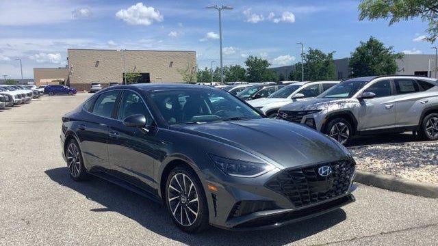 2023 Hyundai SONATA Limited