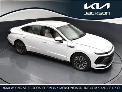 2025 Hyundai Sonata Hybrid SEL 4DR Sedan