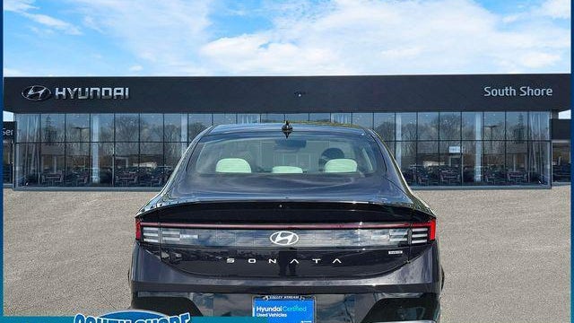 2025 Hyundai SONATA Hybrid SEL