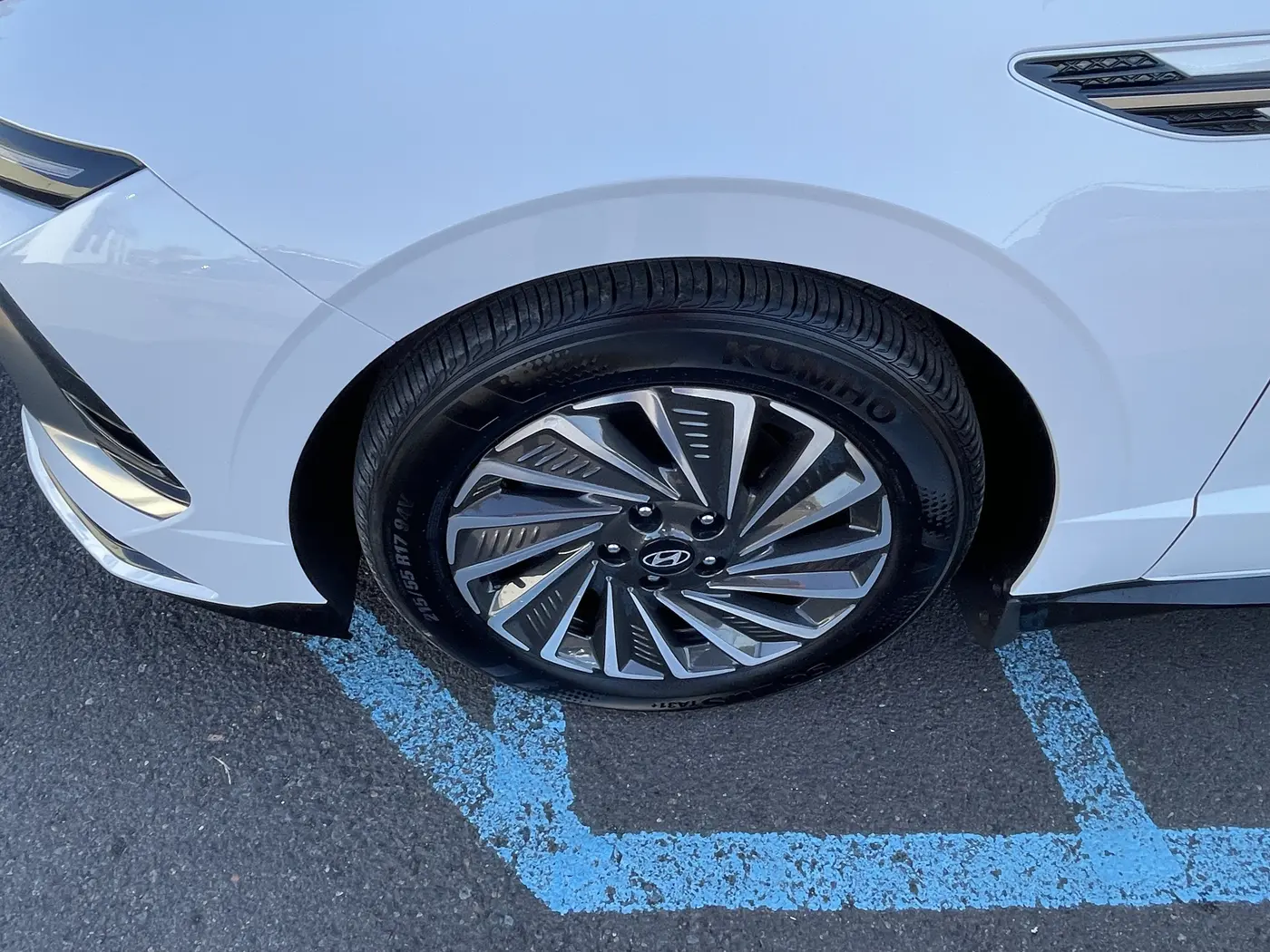 2025 Hyundai Sonata - $27,990