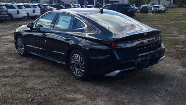 2025 Hyundai SONATA Hybrid SEL