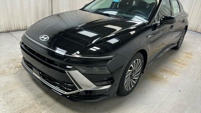 2025 Hyundai SONATA Hybrid SEL