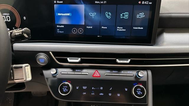 2025 Hyundai SONATA Hybrid SEL