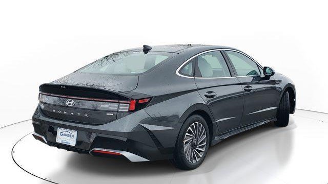 2026 Hyundai SONATA Hybrid SEL