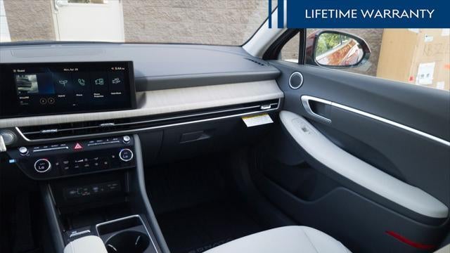 2025 Hyundai SONATA Hybrid SEL
