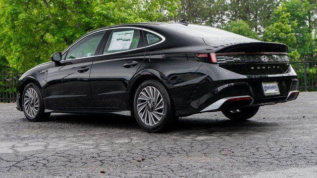 2025 Hyundai SONATA Hybrid SEL