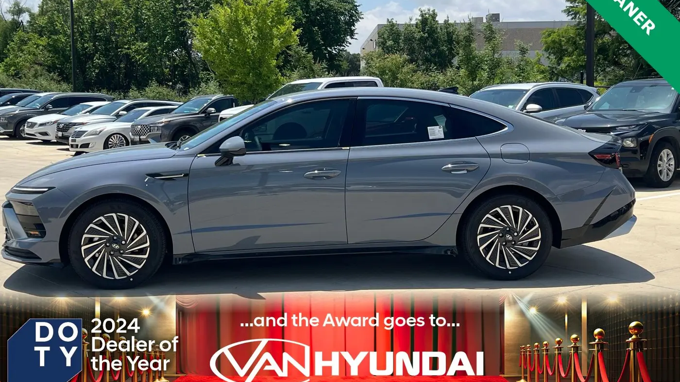 2025 Hyundai SONATA Hybrid SEL