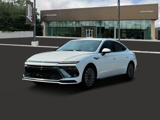 2025 Hyundai SONATA Hybrid with Serenity White Exterior