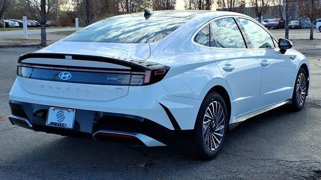 2026 Hyundai SONATA Hybrid SEL