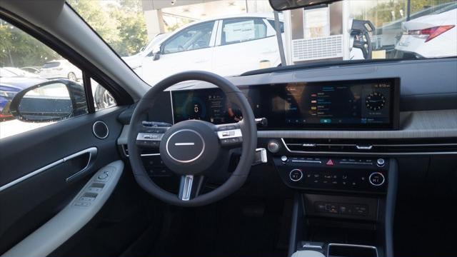 2025 Hyundai SONATA Hybrid SEL