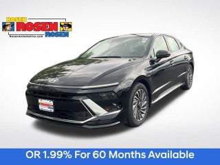 2025 Hyundai SONATA Hybrid with Abyss Black Exterior