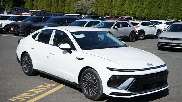 2026 Hyundai SONATA Hybrid SEL