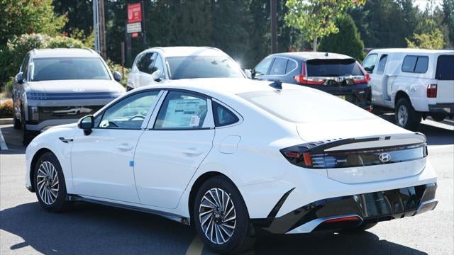 2026 Hyundai SONATA Hybrid SEL