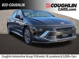 2024 Hyundai SONATA Hybrid with Carbon Blue Exterior