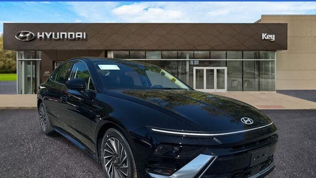 2025 Hyundai SONATA Hybrid SEL