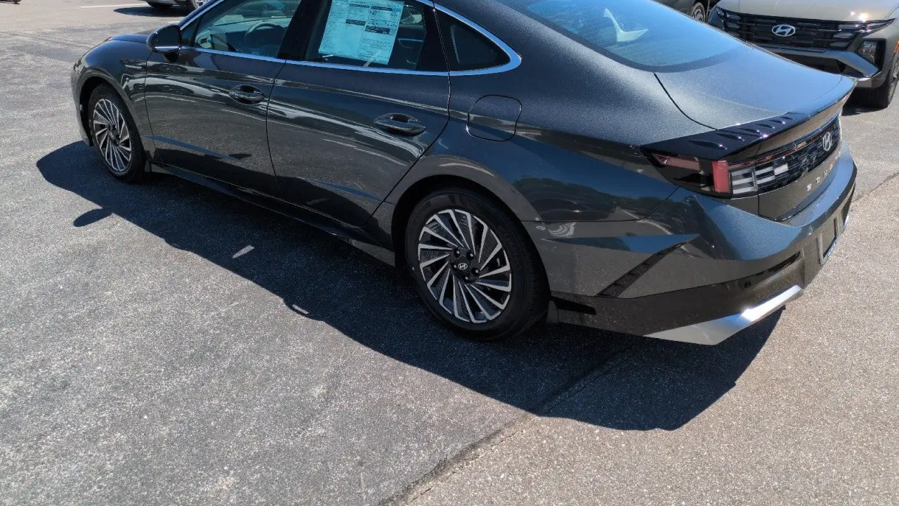 2026 Hyundai SONATA Hybrid SEL
