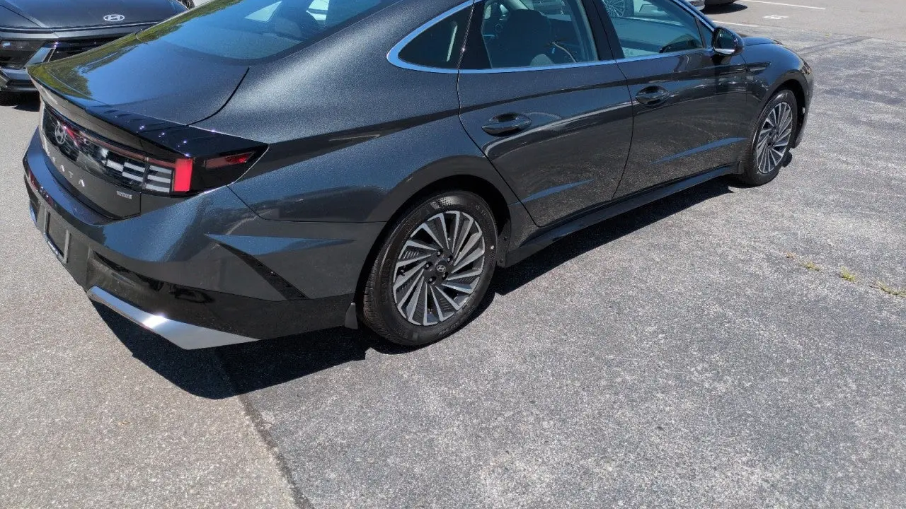 2026 Hyundai SONATA Hybrid SEL