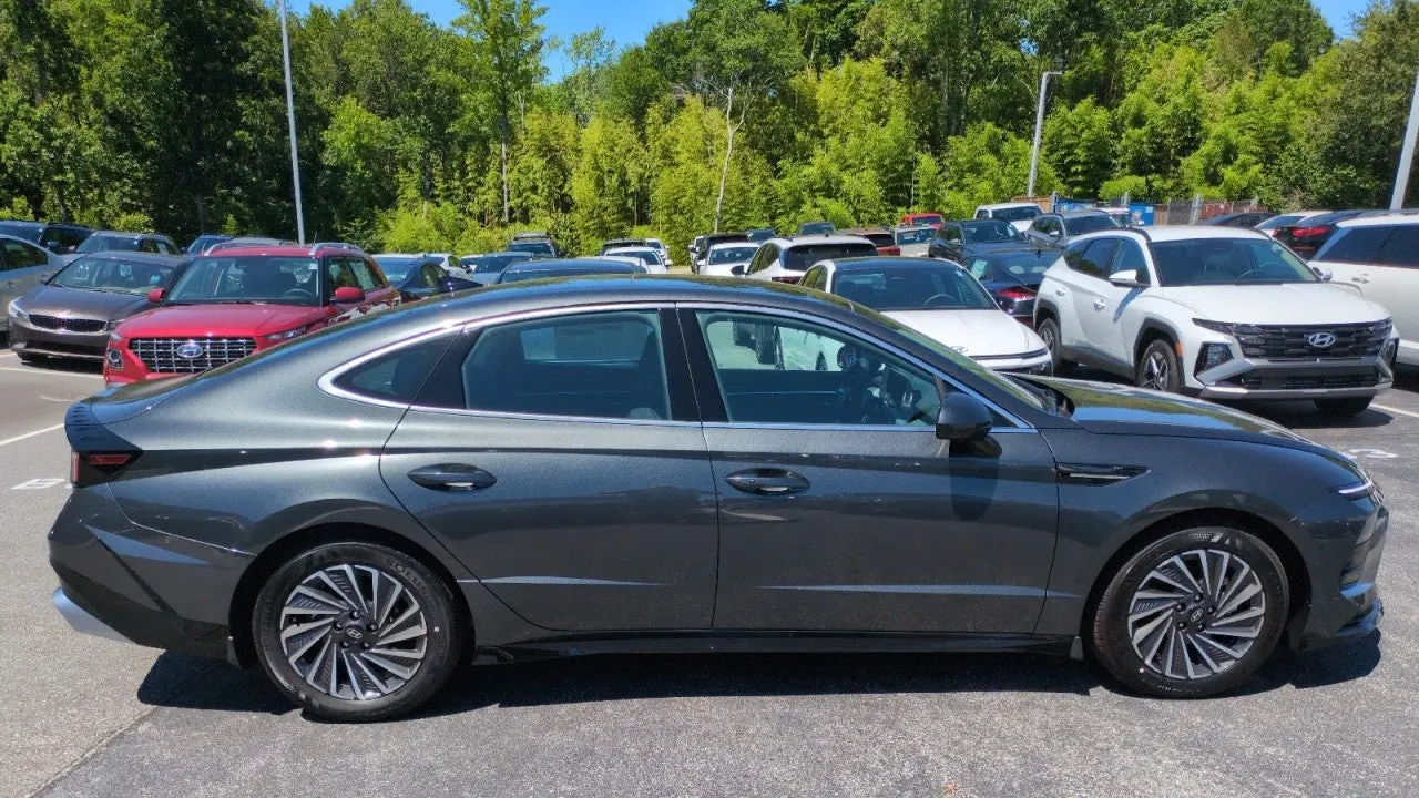 2026 Hyundai SONATA Hybrid SEL