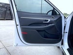 2023 SONATA Hybrid Thumbnail 13