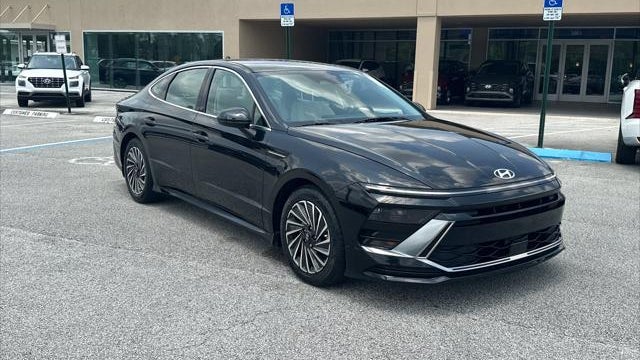 2024 Hyundai SONATA Hybrid SEL
