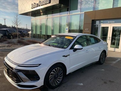 2025 Hyundai Sonata Hybrid SEL 4DR Sedan