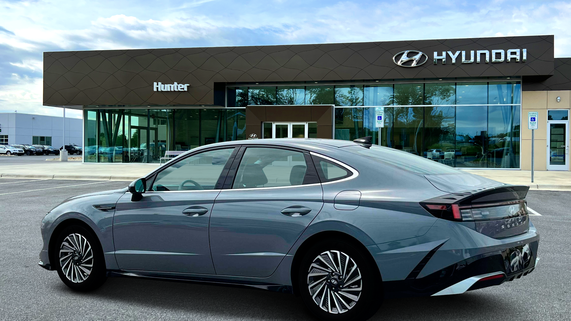 2025 Hyundai SONATA Hybrid SEL