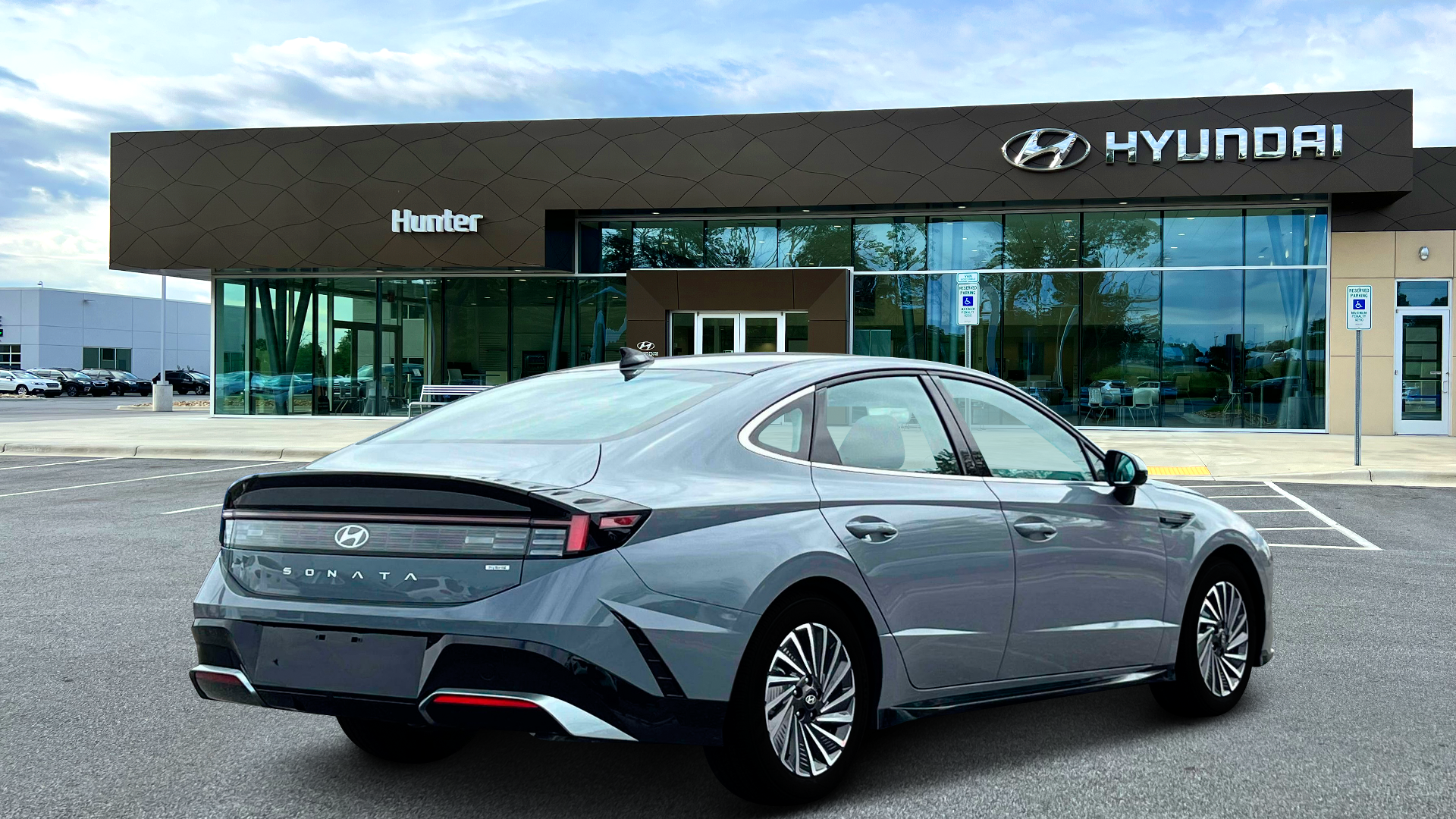 2025 Hyundai SONATA Hybrid SEL