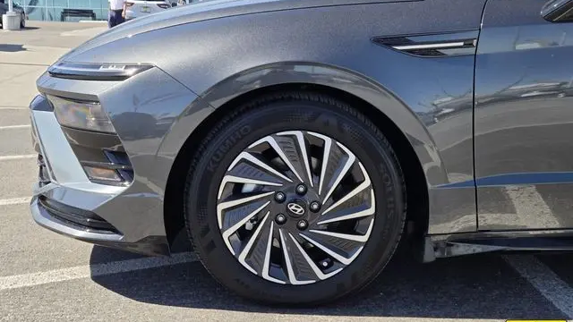 2026 Hyundai SONATA Hybrid SEL