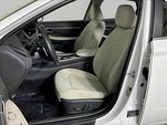 2023 SONATA Hybrid Thumbnail 20