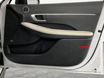 2023 SONATA Hybrid Thumbnail 26