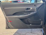2023 SONATA Hybrid Thumbnail 16