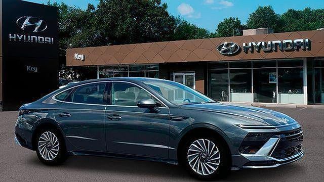 2025 Hyundai SONATA Hybrid SEL